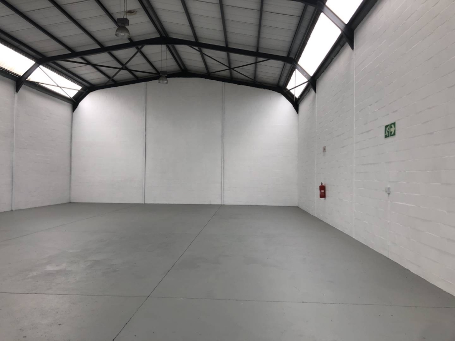 To Let Commercial Property for Rent in Montague Gardens Western Cape